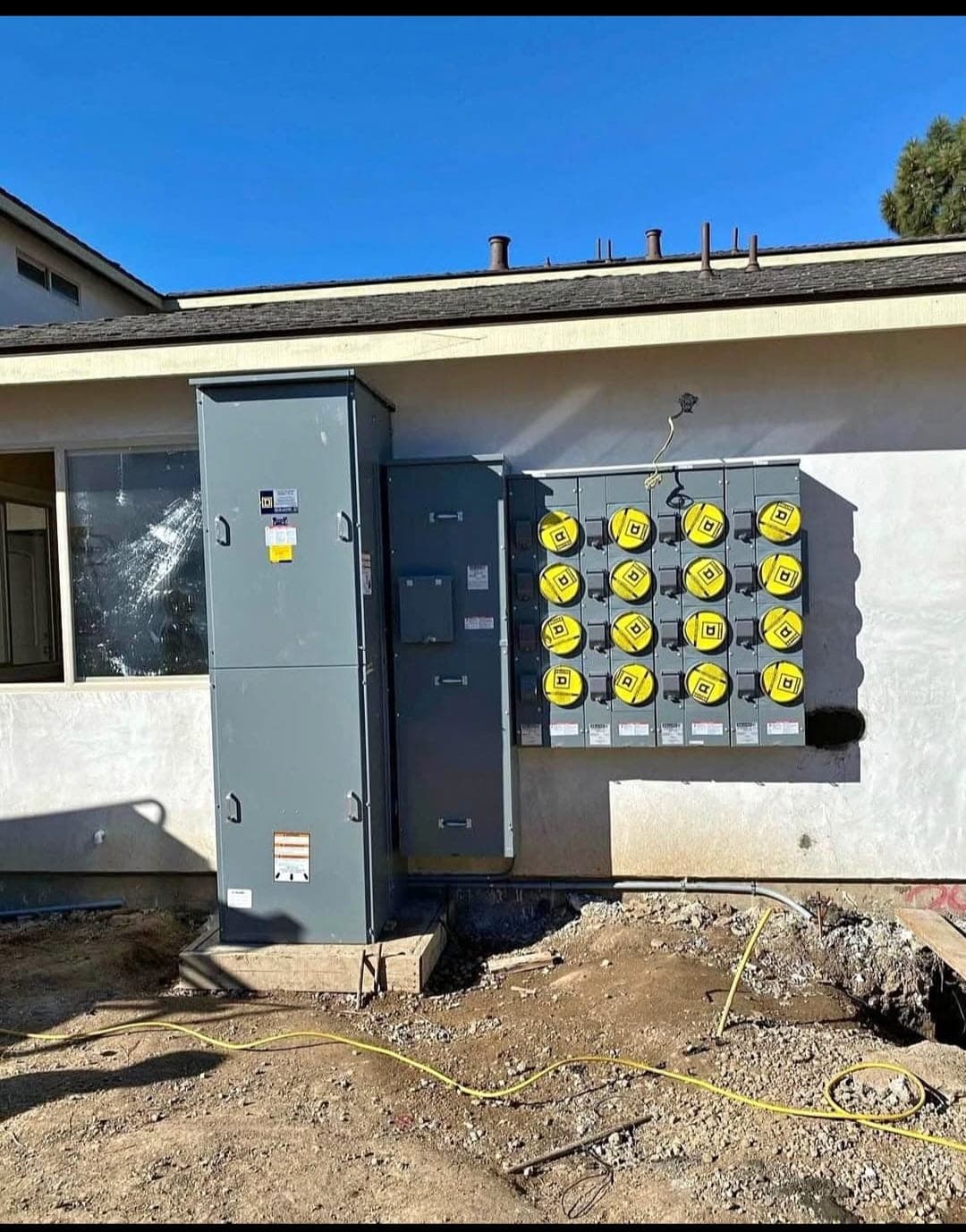 Commercial Disconnect Bank